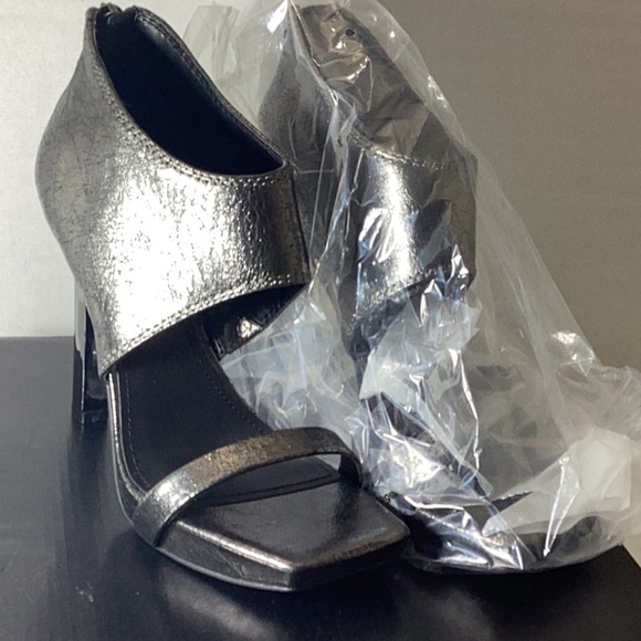 Dkny Black Gray Heels with Textured Straps and Metallic Heel - Picture 6 of 9